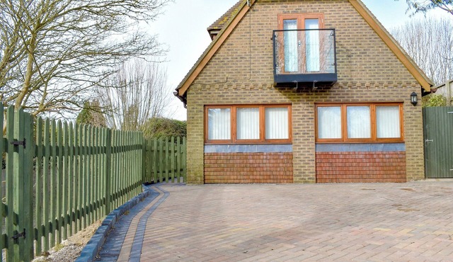 3 bedroom accommodation in Aldington, near Ashford
