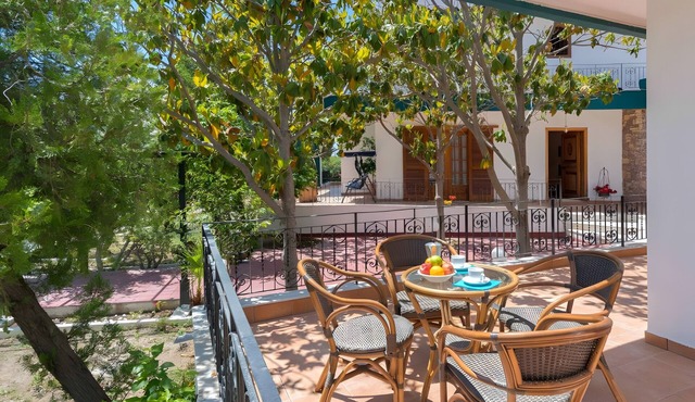 3-Bedroom Apartment without Pool with Sea View, Wi-Fi and Air Conditioning