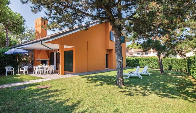 3 bedroom awesome home in Albarella RO