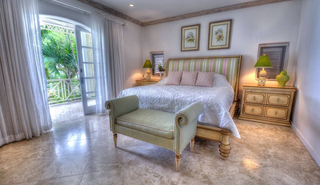 3 Bedroom Beach Front Apartment