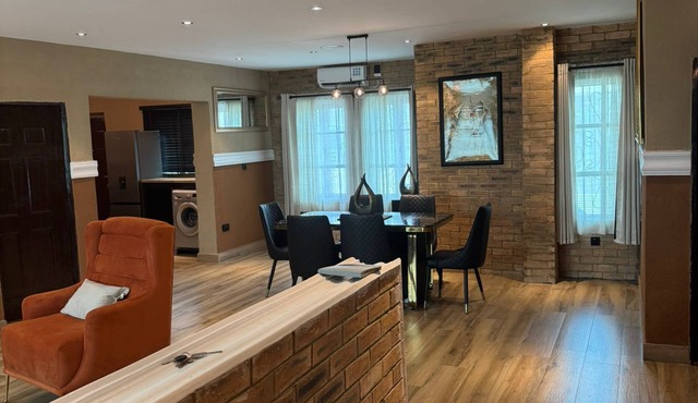 3 Bedroom Fully Serviced Penthouse Apartment