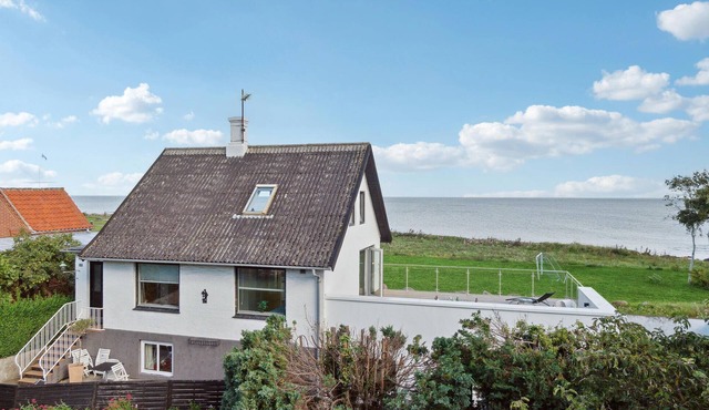 3 bedroom gorgeous home in Allinge
