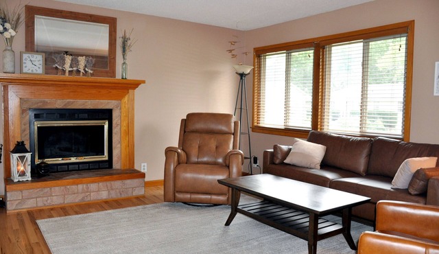 3-bedroom home in peaceful neighborhood - close to airport, downtown, & stadium.