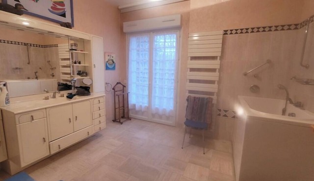 3-bedroom house for 6 people