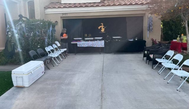 3-bedroom house in superb Las Vegas with AC, WiFi. Enjoy your stay