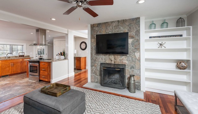 3 Bedrooms, 2 Baths Ranch Style Living on Spacious Intown Andover Location