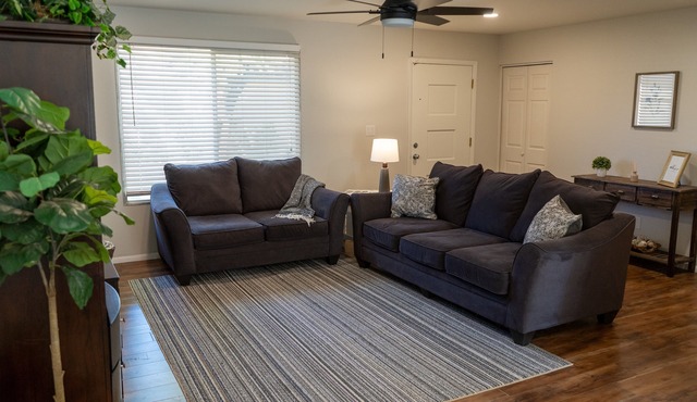 3 BR 2 BA, Townhome in Tempe