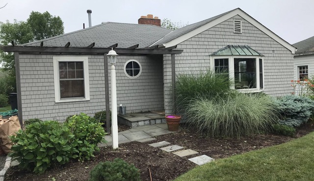 3+BR/2 bath in Grove Beach Improvement Association Community. Central AC