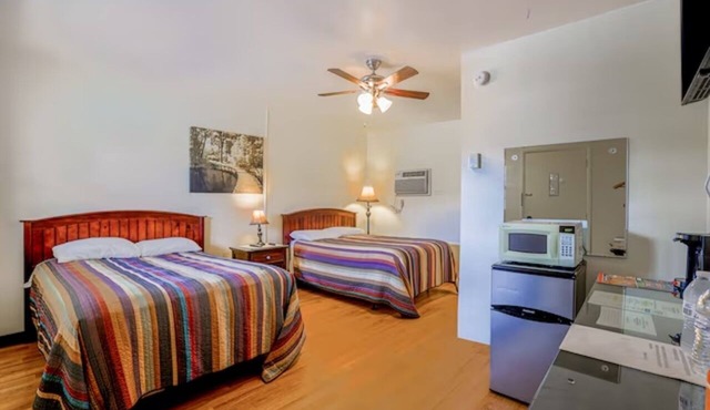 3 Budget-Friendly Rooms with Free Parking Near Golf and Trails
