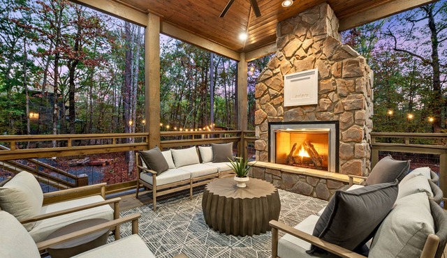 3 Cabins | Games | Playset | Creeks | Sleeps 52!