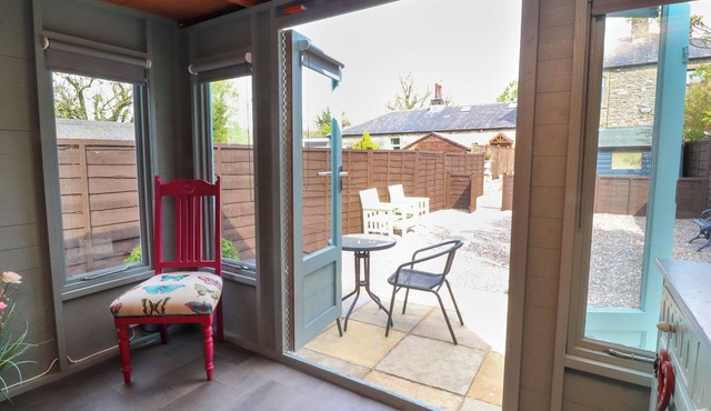 3 Cowper Place