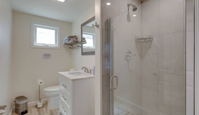 3 Mi to Beaches: Peaceful Wareham Getaway