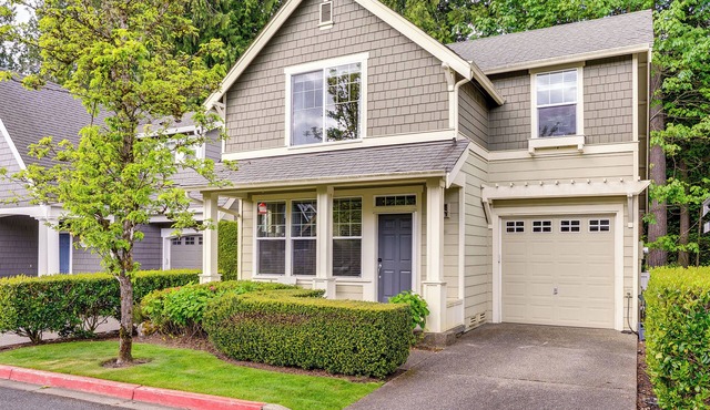 3 Mi to Dtwn Bothell: Quaint Family Home w/Patio