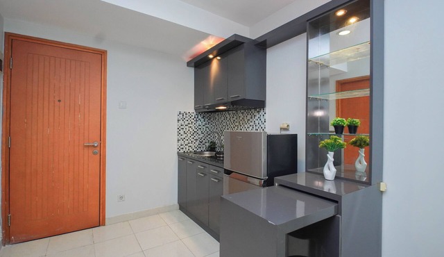 3 Pax Functional 2Br At Cinere Bellevue Suites Apartment
