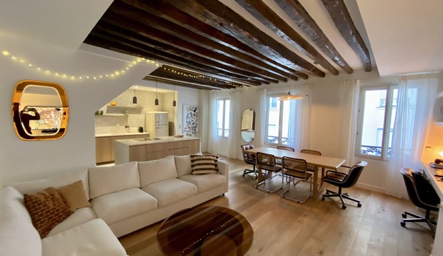 3 Pièces Luxe Duplex. Coeur de Paris, Proche Gares de L'est et Nord.6 Couchages
