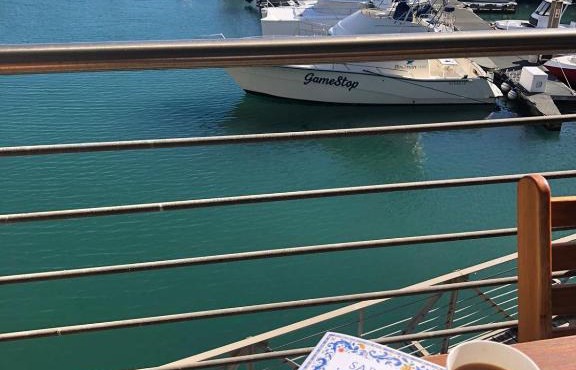 3 Quarterdeck Apartment