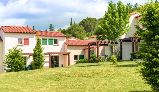 3-room duplex maisonette in residence with swimming pool (Cajarc/Lot)