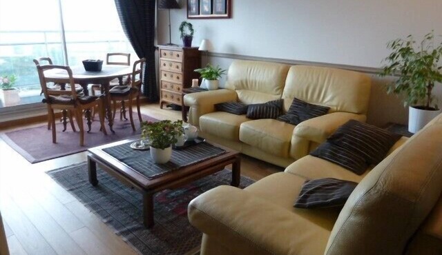 3 rooms between Nation and Père Lachaise comfortable, bright recent pkg possible