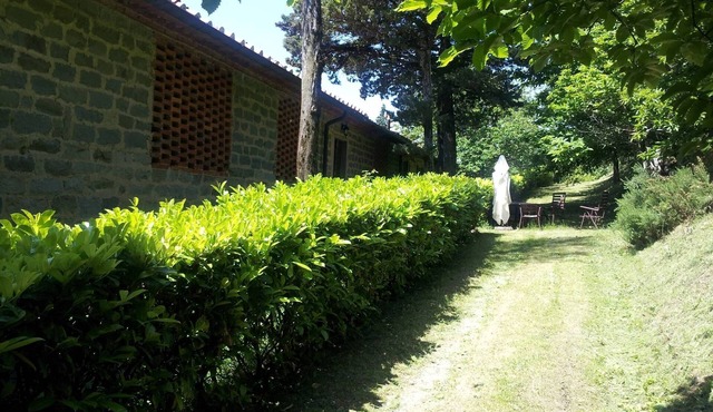 3 rooms flat in a green Tuscany valley