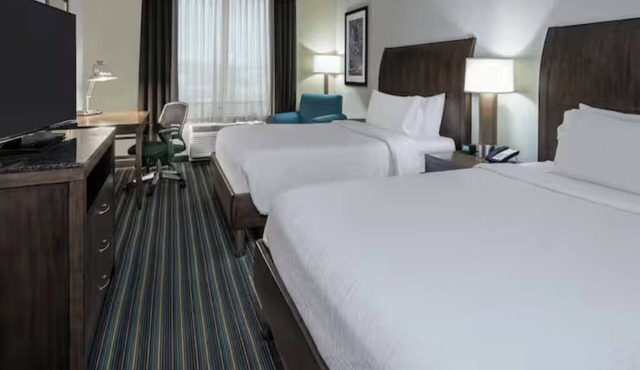 3 Rooms w/Outdoor Pool Access - Unwind & Relax | PopStroke - 2.0 miles