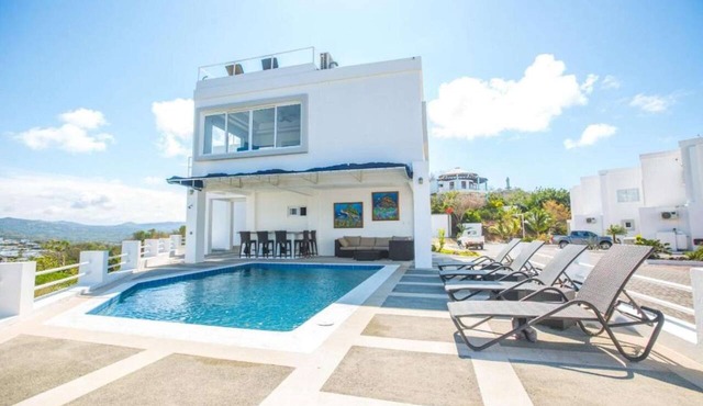 3-Story Villa | Private Pool & Mountain View
