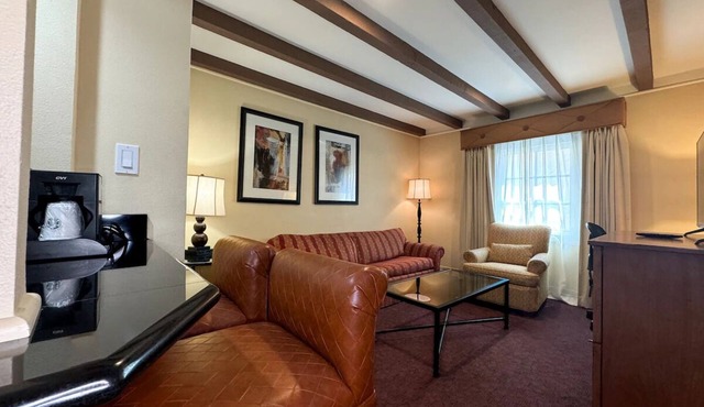 3-Unit Historic Gem | Relaxing Pool, Dining & Central Downtown Vibe