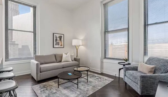 3 Units | Pittsburgh Escape w/Kitchen | Steps to Cultural District & Convention