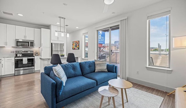 3 Units | Prime Downtown Stay w/Kitchen | Tailored for Business Travelers