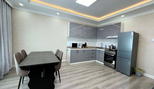 30 Convenient Central 2BR Apartment