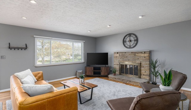 30 Day Minimum Rental - 3BR House - Close to OSU - Walk to Riverside Hospital