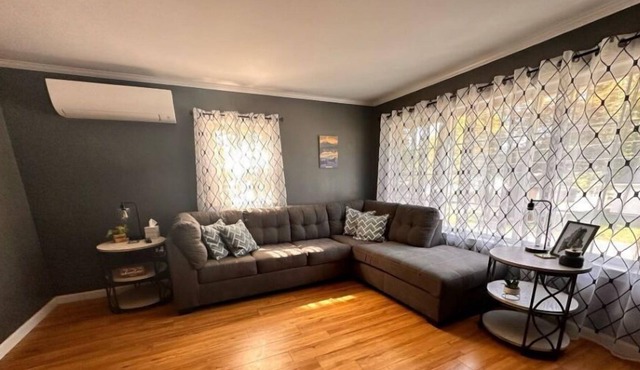 30 Minutes from Baxter State Park. Cozy home located minutes from the ITS trails