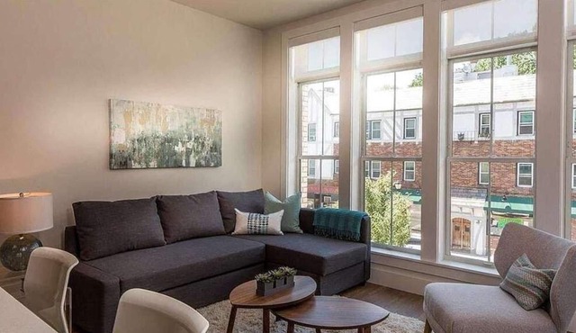 300 - 2K · Cozy apartment in quaint town 30 min to NYC, Wi-Fi