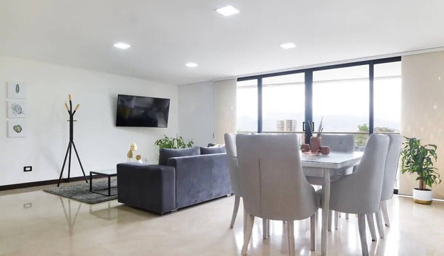 301 Modern Space in Exclusive Area of El Poblado