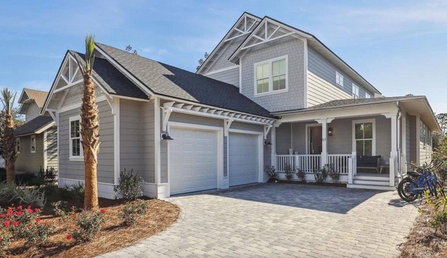 30A, Beach, Pool, 6 Seater Golf Cart, 4 Bikes and Free Golf Round Daily