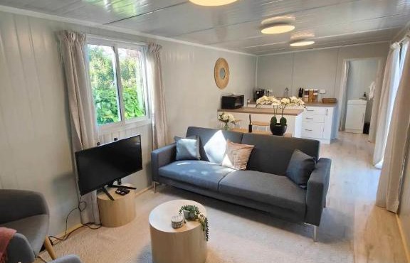 30m2 Tiny Home with Parking 5 Mins to One NZ Stadium