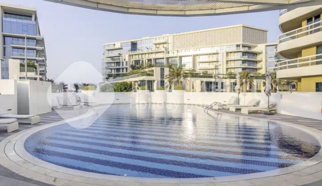 327 Bloomfields Magnificent 1BR Ajwan