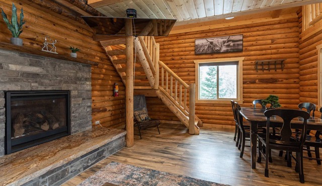 330 E Trail Road Cabin Secluded Mountain Getaway