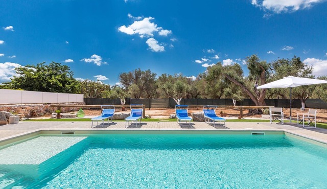 3619 Trulli Contecavallo by Perle di Puglia