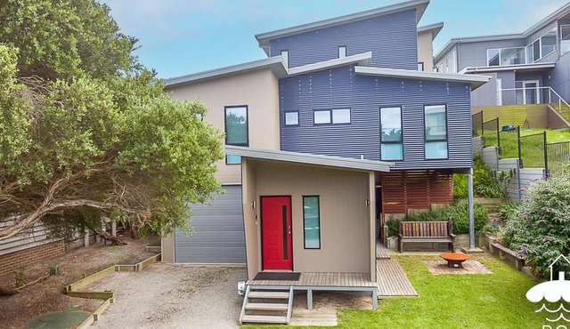 37 Oceanview Pde Stay 3 Pay 2 Winter Special