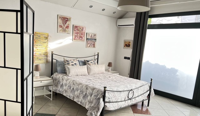 37sqm studio for 2-4 people, independent entrance from garden, private bathroom