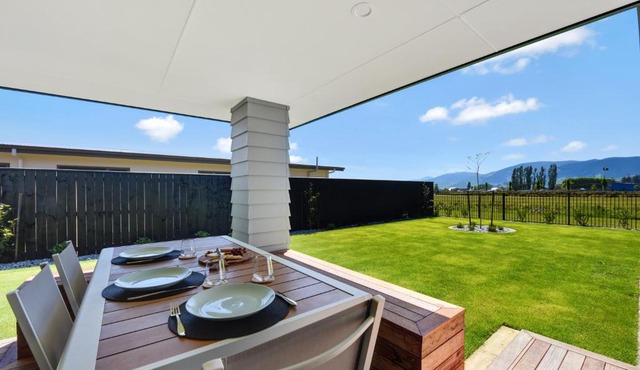 39Carmine Five Star 4-bedroom Holiday Home