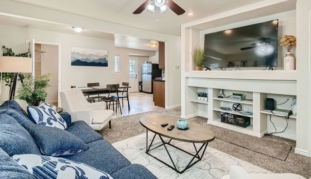 3bd Home across from park/baseball field/skate park with firepit