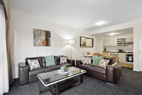 3BDR 2BTH 1PRK - Northbridge Townhouse