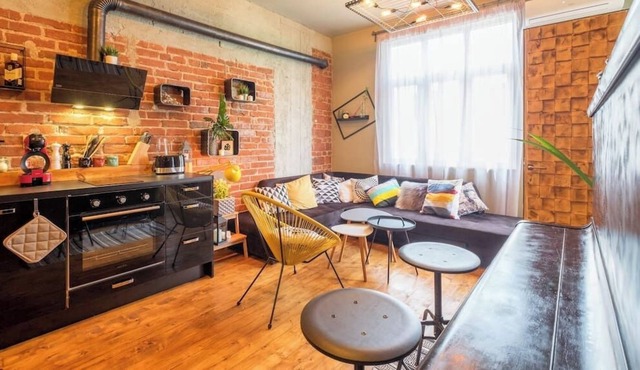 3BDR+3BTHR Duplex | Perfect Location in the Center
