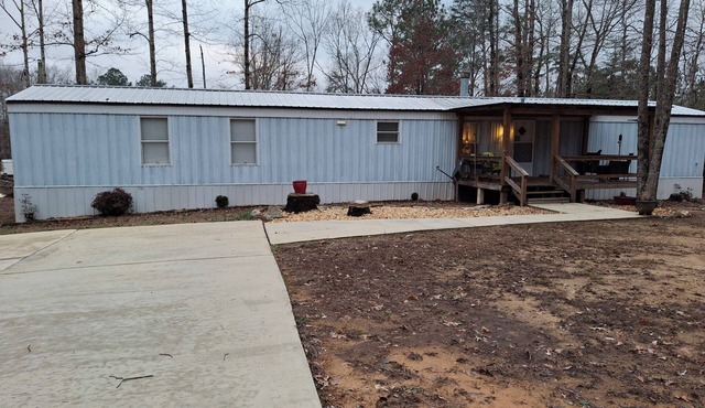 3bdr mobile home in peaceful Arley with comfort of home and beautiful sky views.