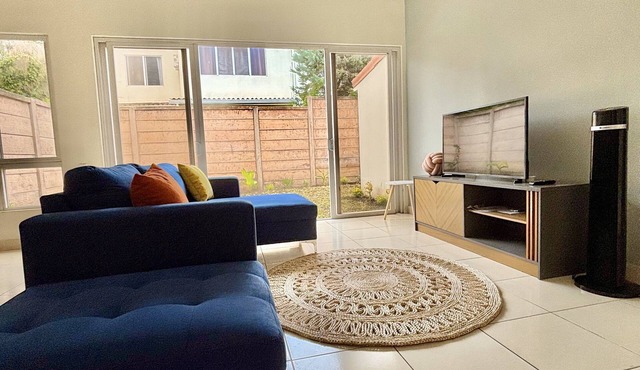 3bedroom Family House in charming Santa Tecla private neighborhood, w/WiFi, AC