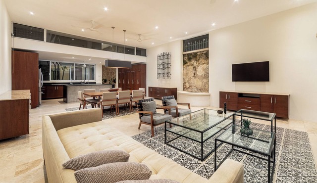 3Bedroom Oasis 2 blocks from Paseo Montejo