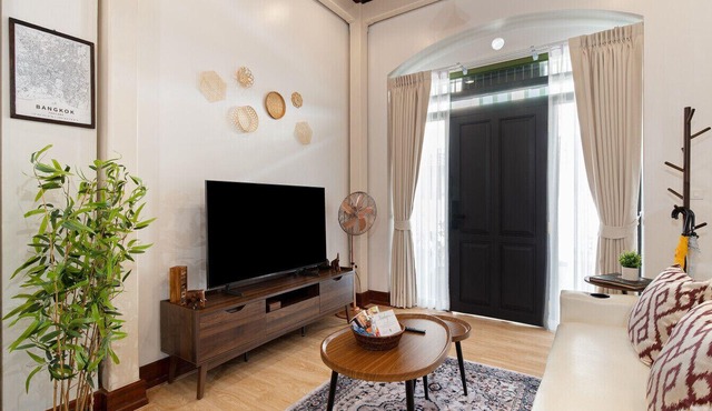 3BR 1SFB Home In Chinatown 5 Min MRT - Nivas Wanit