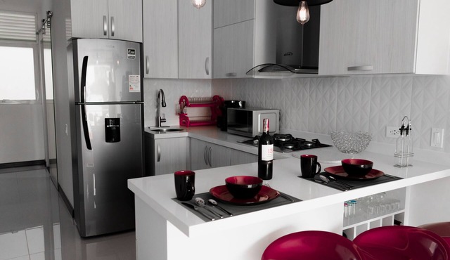 3BR Cali Apt With AC & Fast WiFi – Near Tequendama