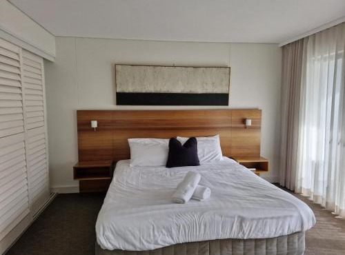 3BR Golfside Villa | Pools, Tennis & Relaxation